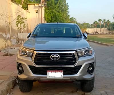 Toyota Hilux Revo V Automatic 2.8 2021