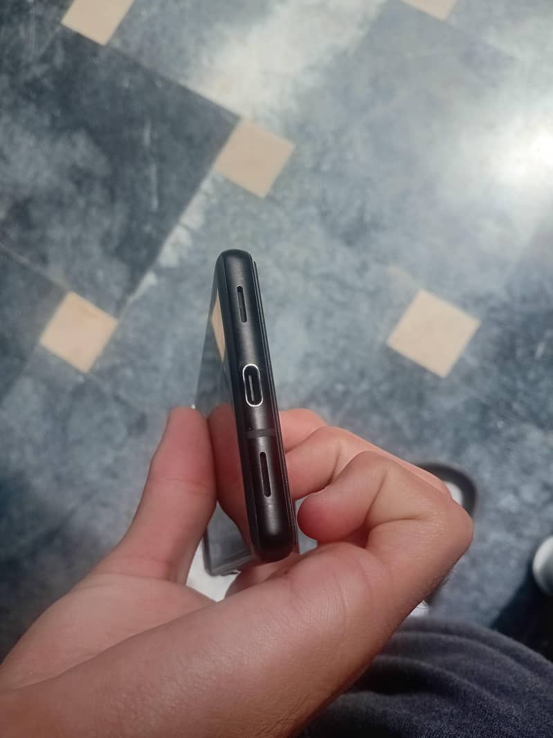 Google Pixel 6a 1