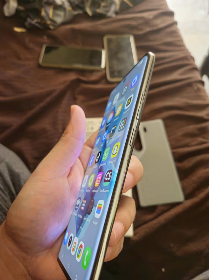 Tecno CAMON 40 Pro 5