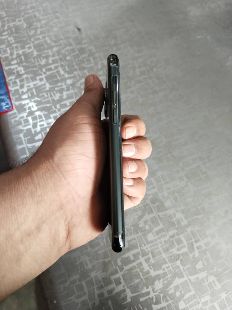 iPhone 11 pro 2