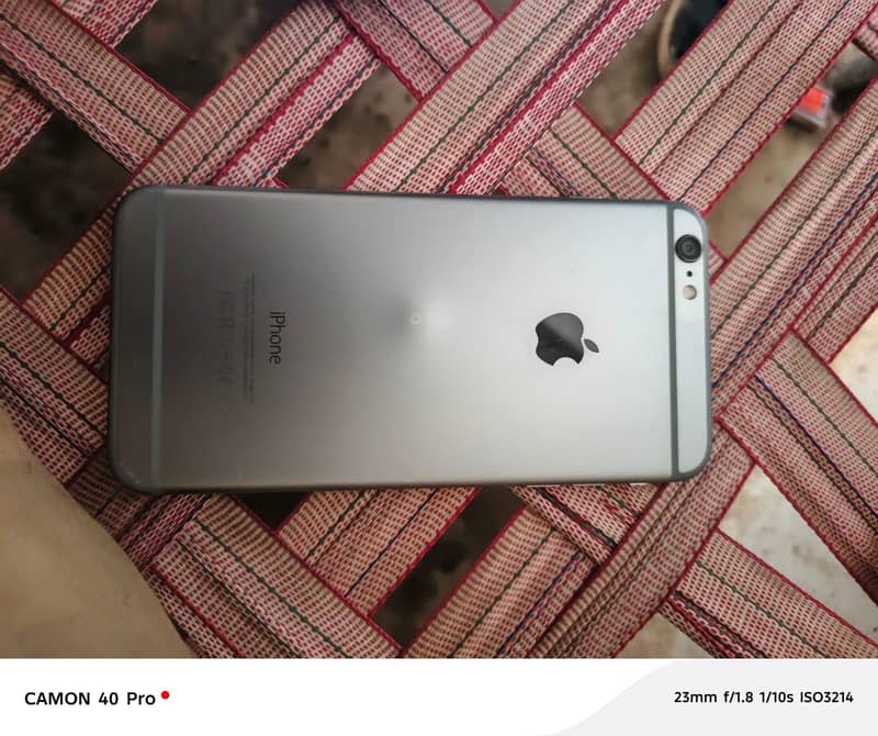 Apple iPhone 6 Plus 0