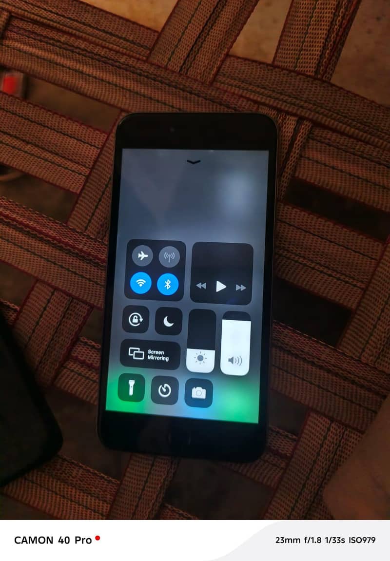 Apple iPhone 6 Plus 3