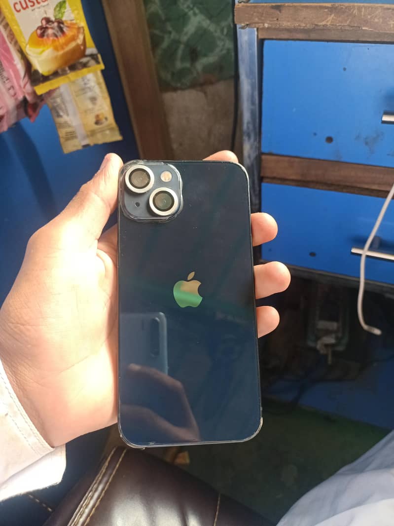 Apple iPhone 13 1