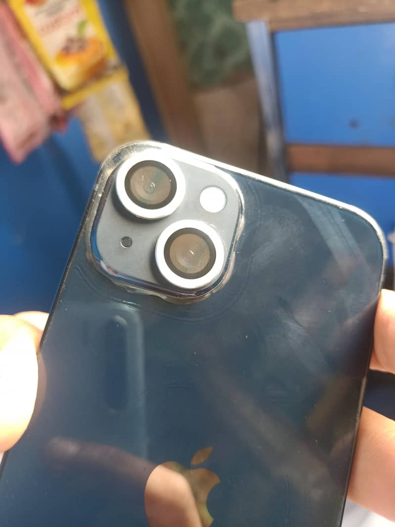 Apple iPhone 13 9