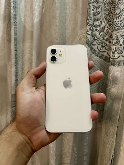 Apple iPhone 12