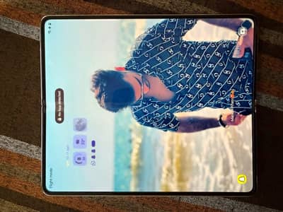 Samsung Galaxy ZFold 5 256gb Non Pta