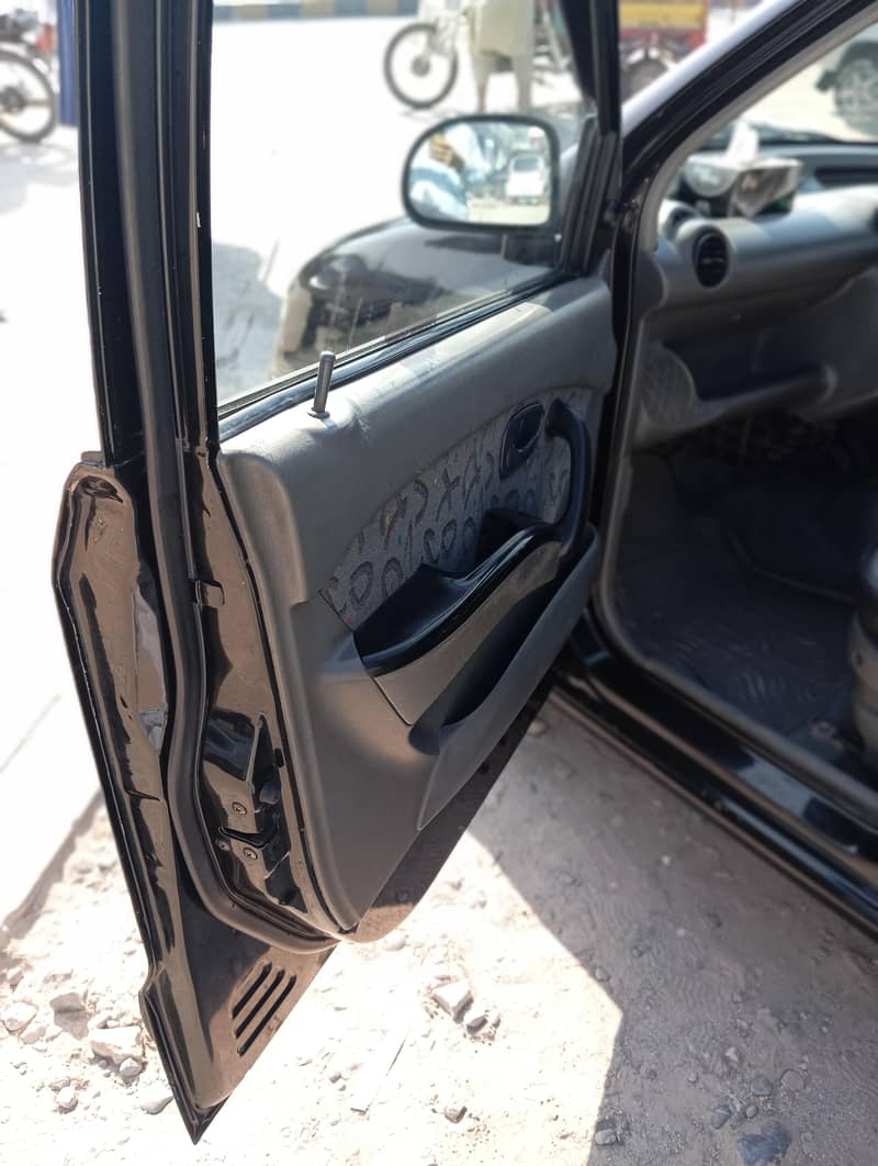 2004 Executive model 19