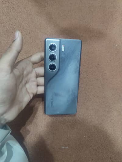 Tecno CAMON 40 Pro