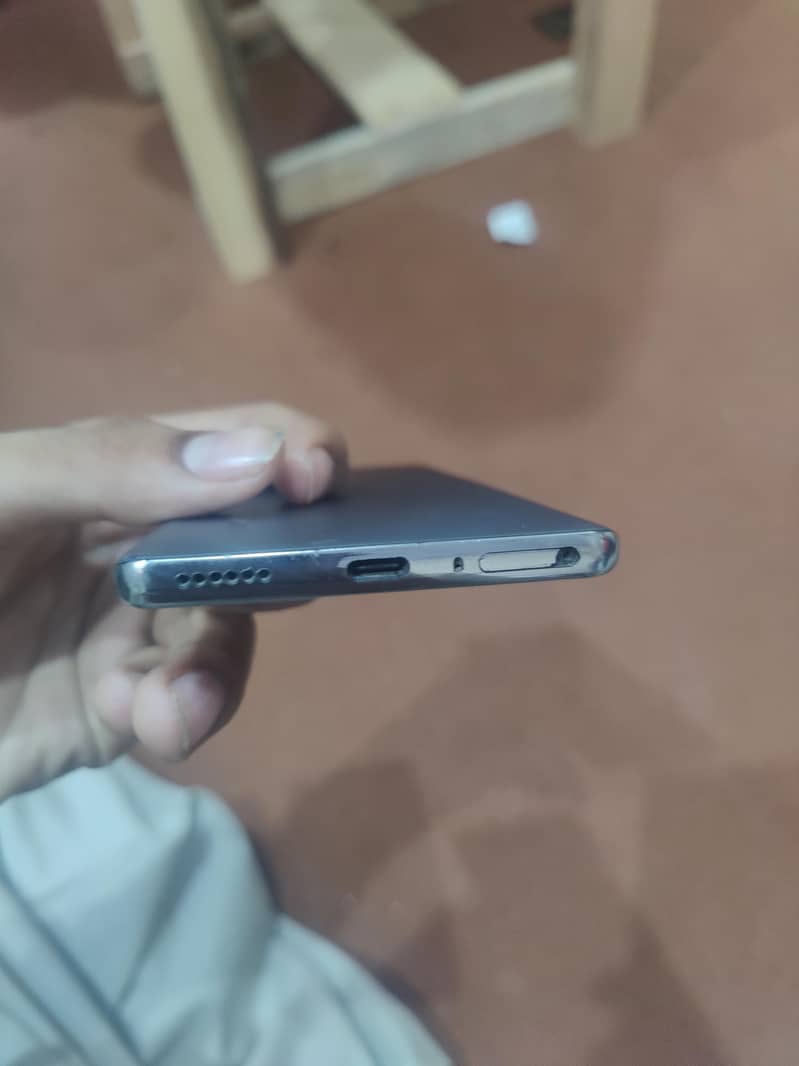 Tecno CAMON 40 Pro 1