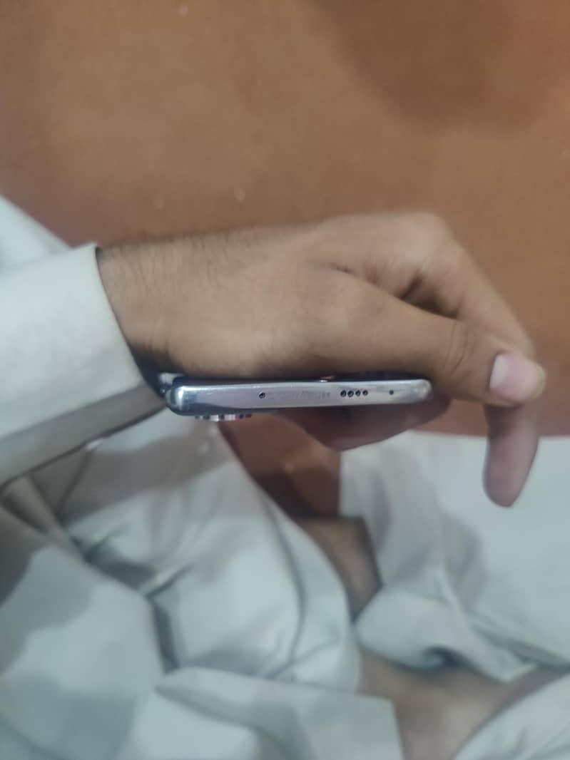 Tecno CAMON 40 Pro 3