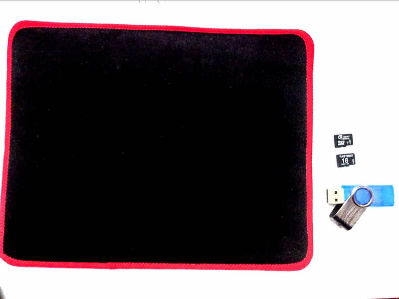 Mega Tech Bundle  iPhone + Gaming + SD Card 1