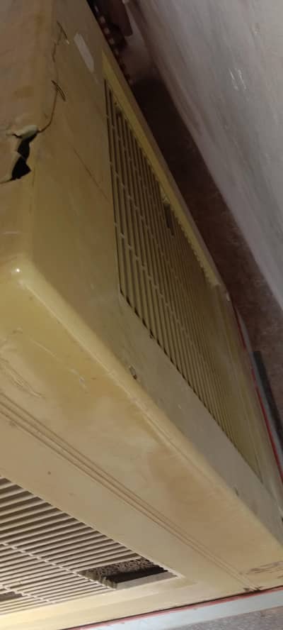 urgent sale air cooler Bloor Wala ha bilkul thk ha number 03011551569