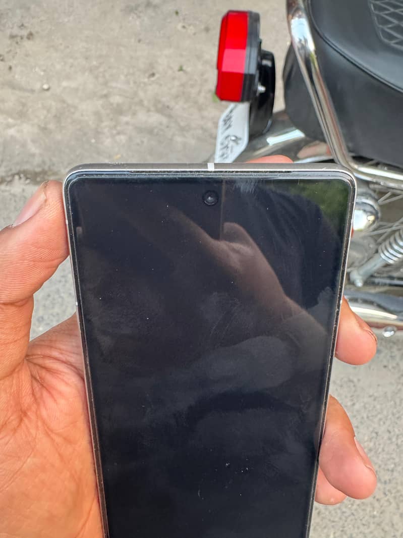 Google Pixel 7 4