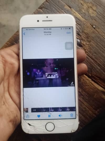 Apple iPhone 7