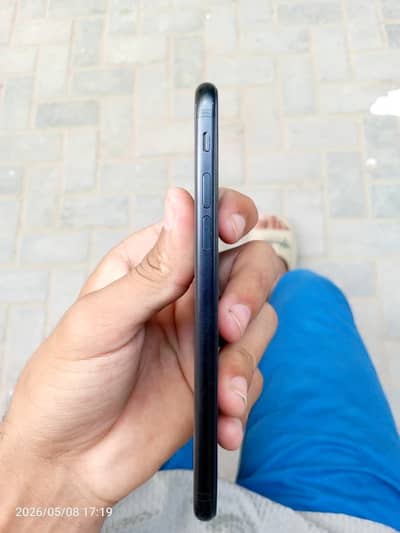 Apple iPhone SE