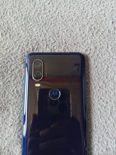 Motorola One Vision