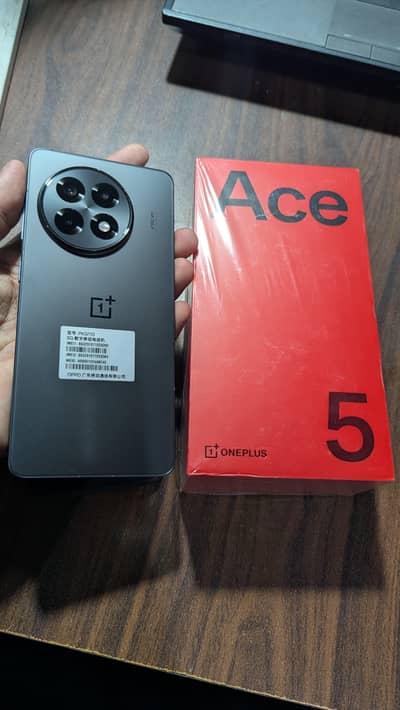 One Plus Ace 5 &13R Full Box And Chager Non PTA Just 3 months use