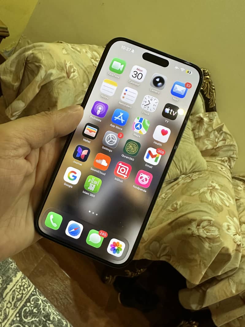 Apple iPhone 16 Plus 6