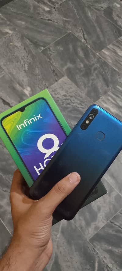 Infinix Hot 8