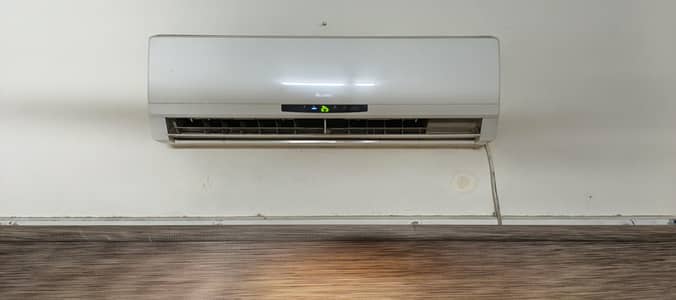 Gree 1 ton AC