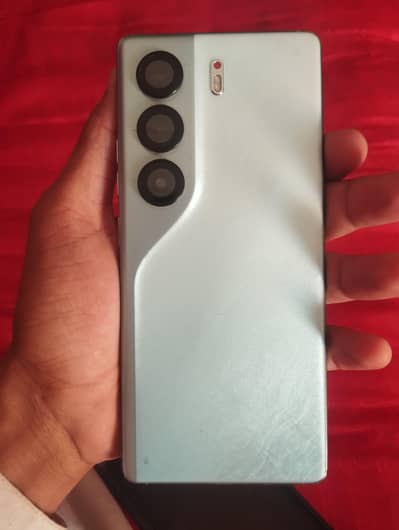 Tecno CAMON 40