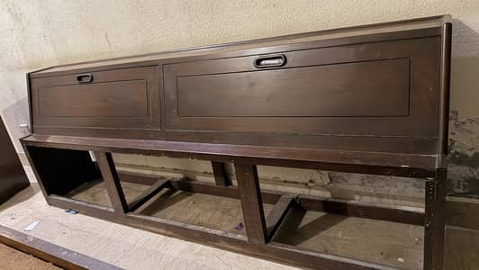 Chinnioti bed in solid wood