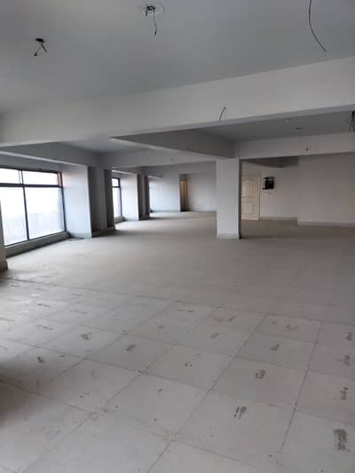 Big Commercial Space Aviemore for Rent Saddar