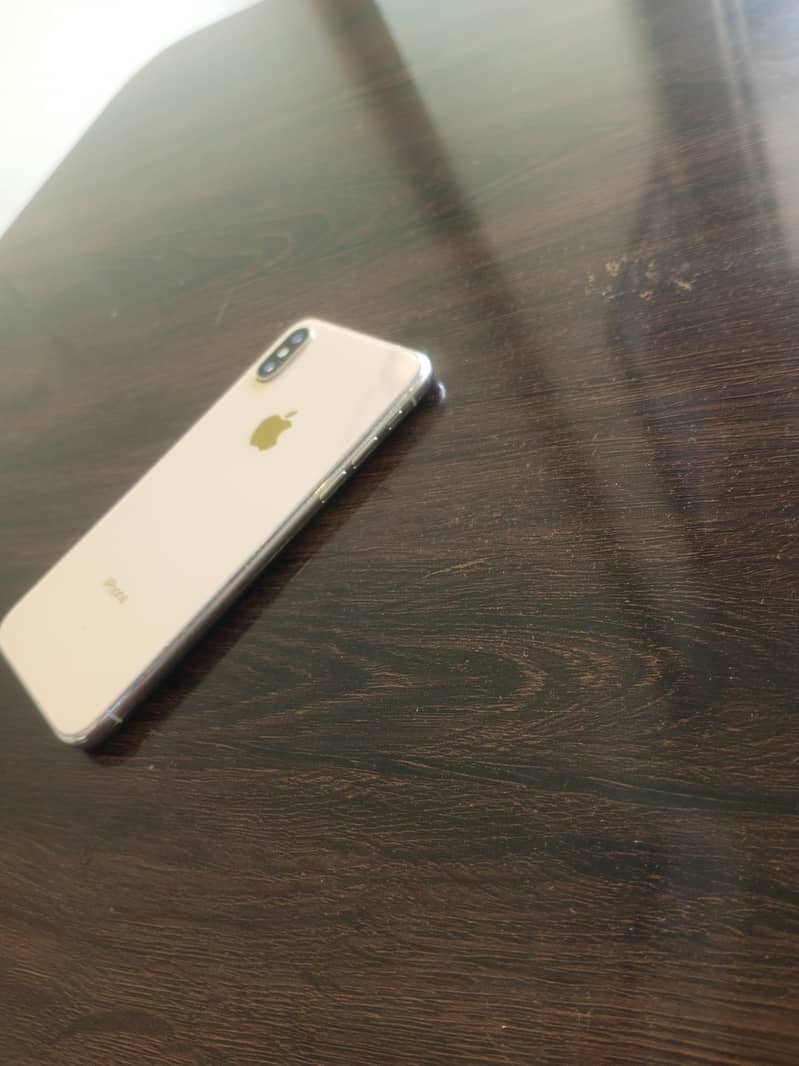 Apple iPhone X 2