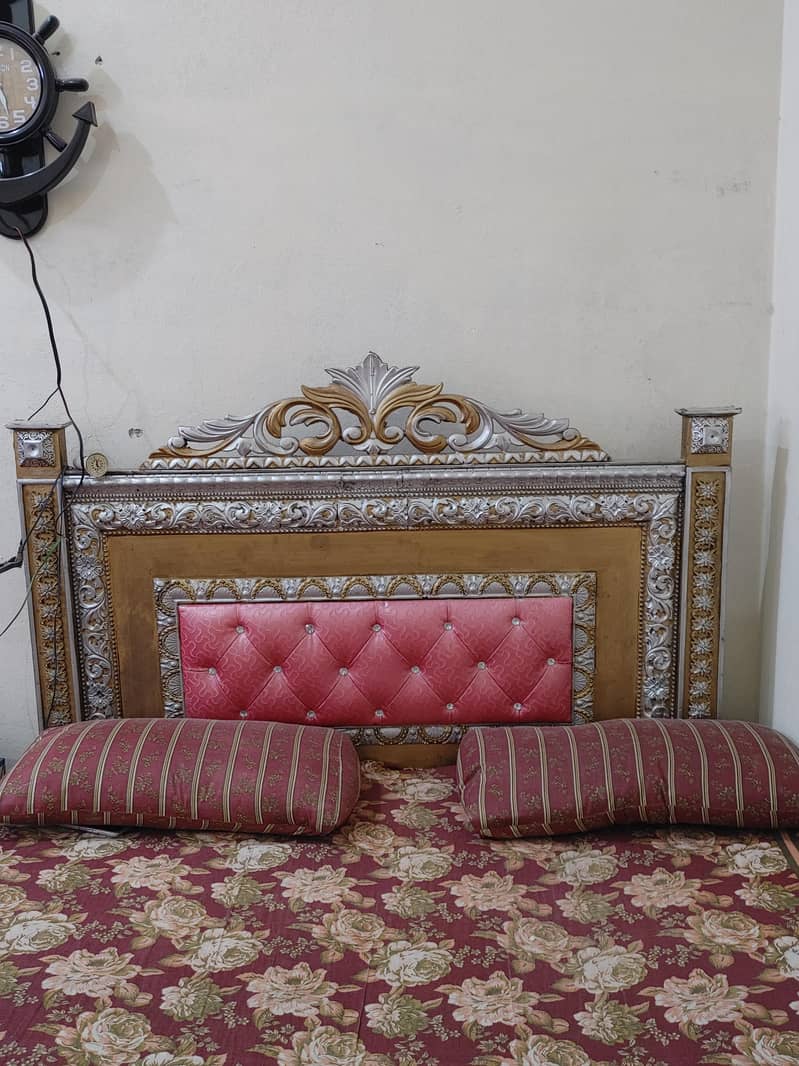 Bed with Foam 0
