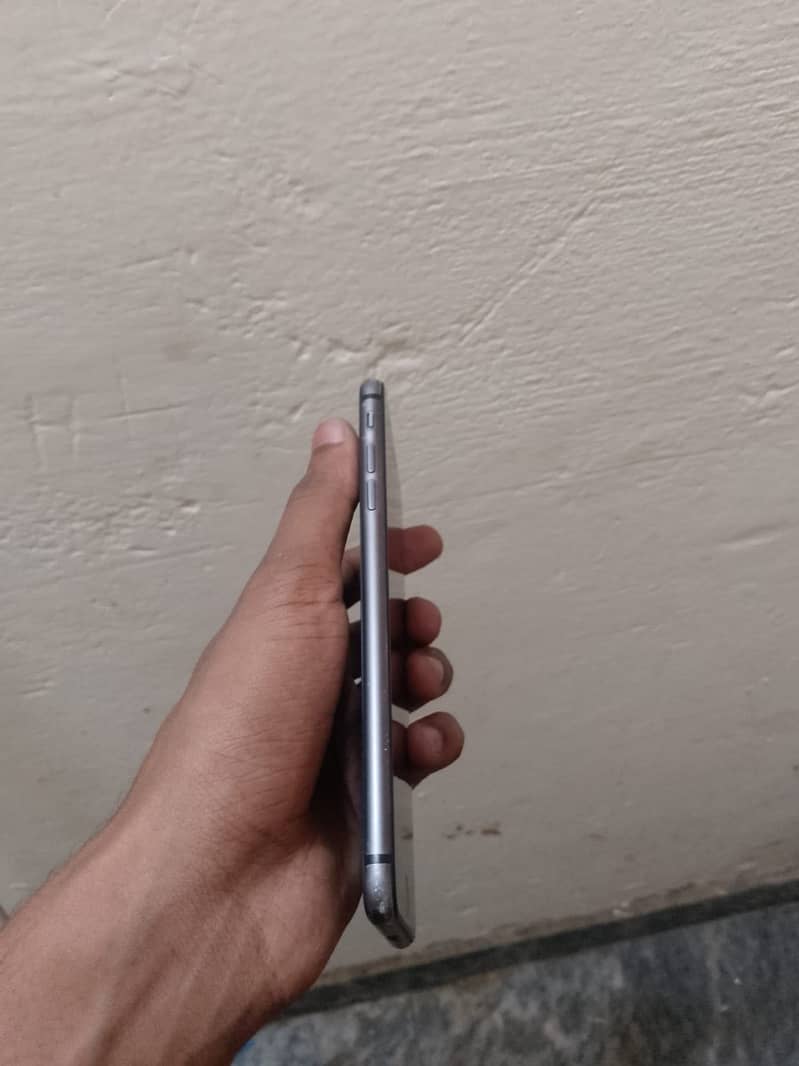 iPhone 8 Plus 2