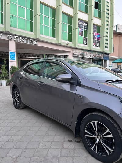 Toyota Altis Grande 2016