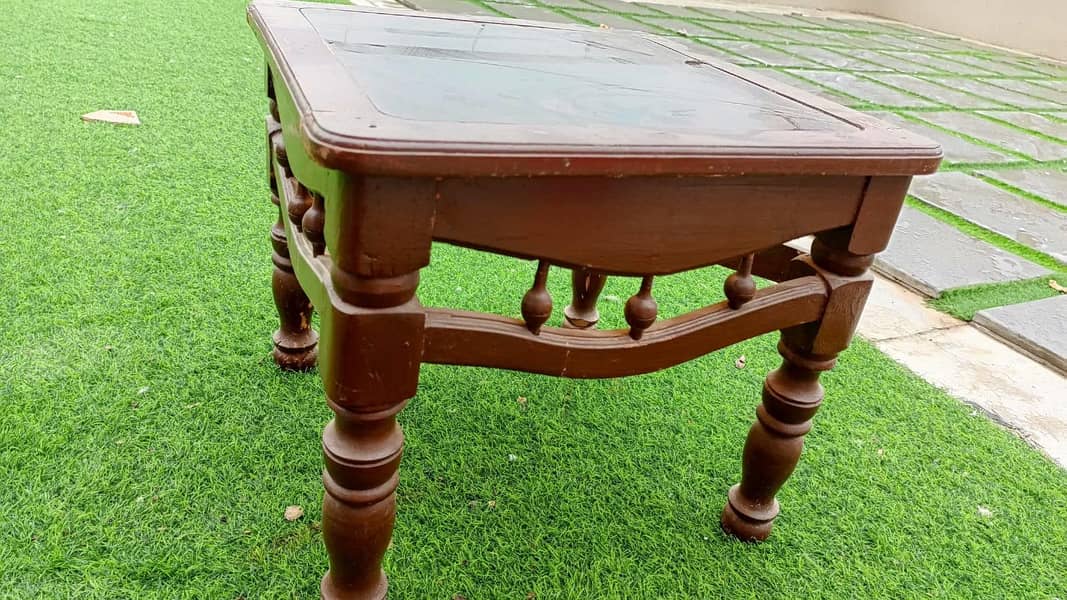 Corner/Side Table 1