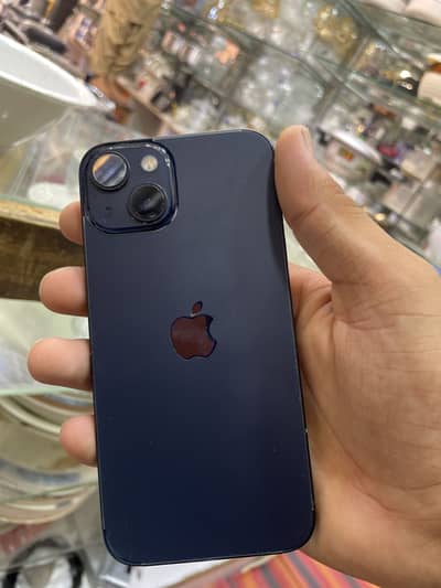 Apple iPhone 13