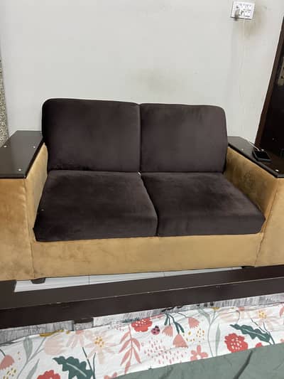 5 seater sofa set. Wood sofa set. Sofa set. Used sofa. Sofa chairs.