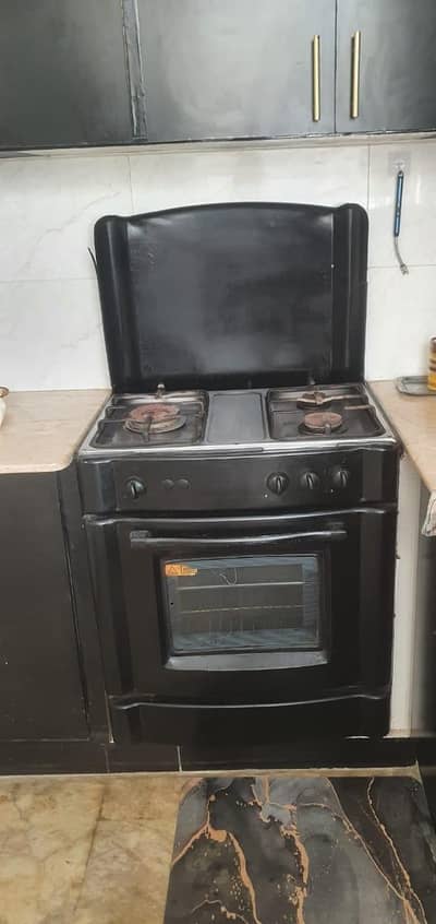 gas oven with 3 burners