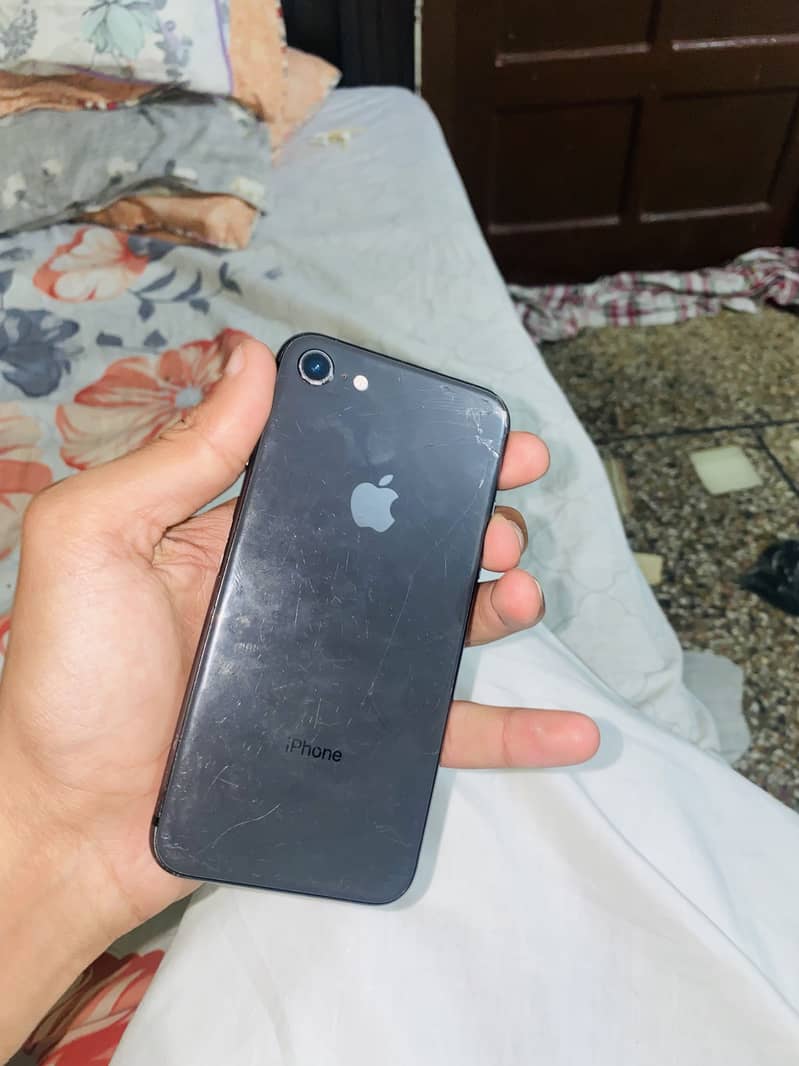 Apple iPhone 8 2