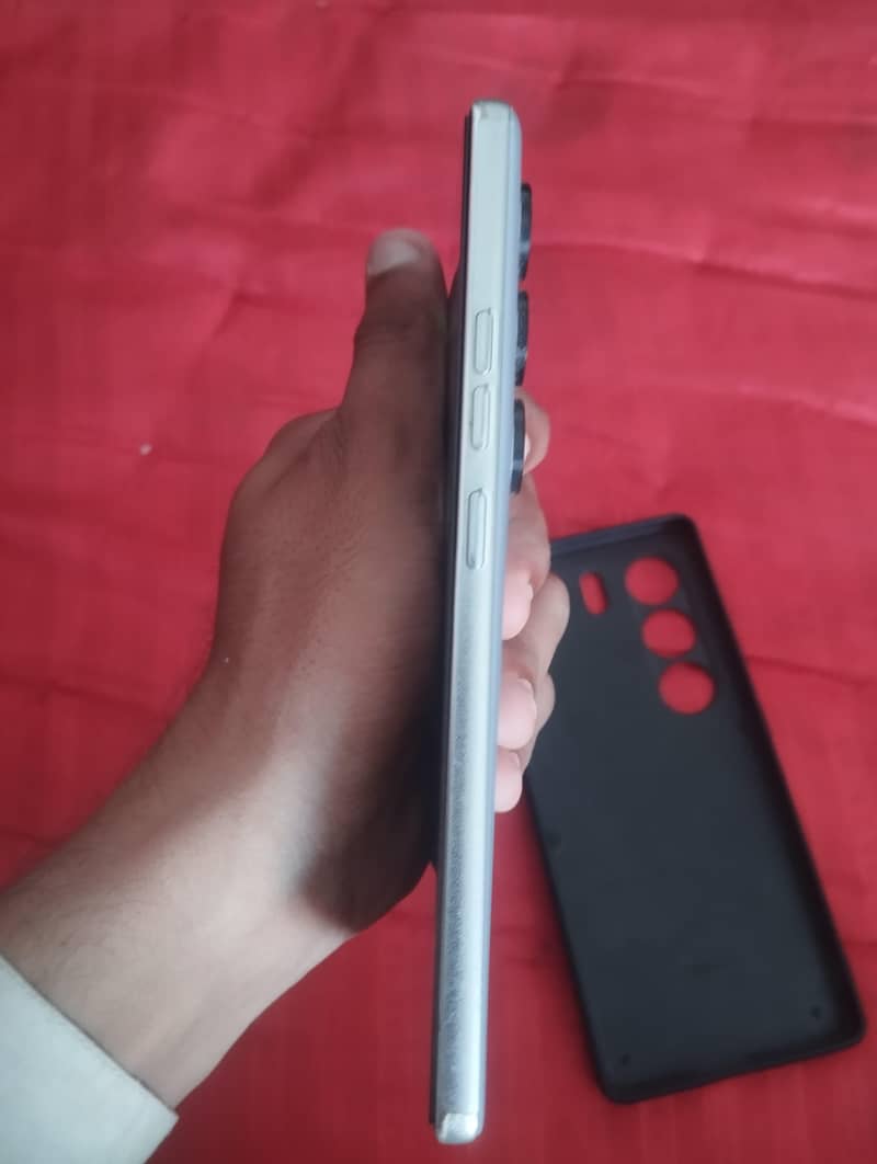 Tecno camon 40 4