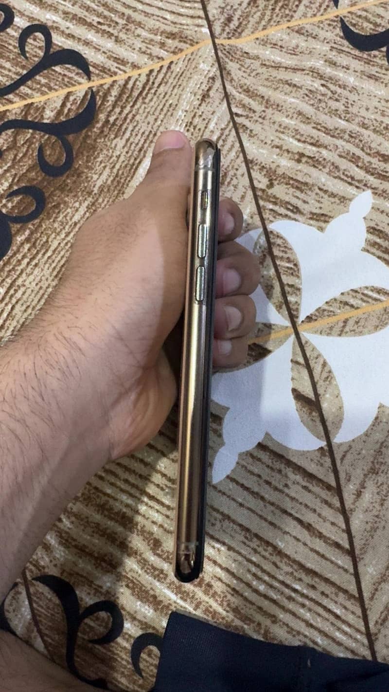 IPhone 11 Pro 2