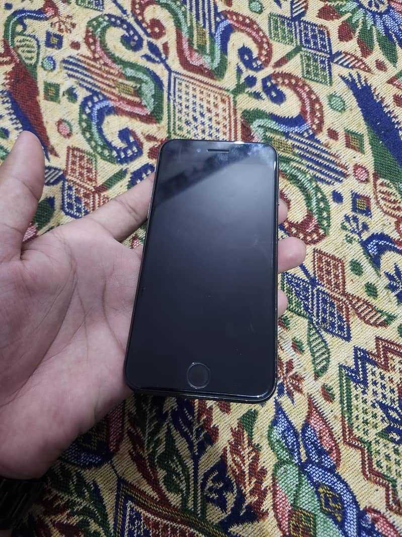 Apple iPhone 8 2