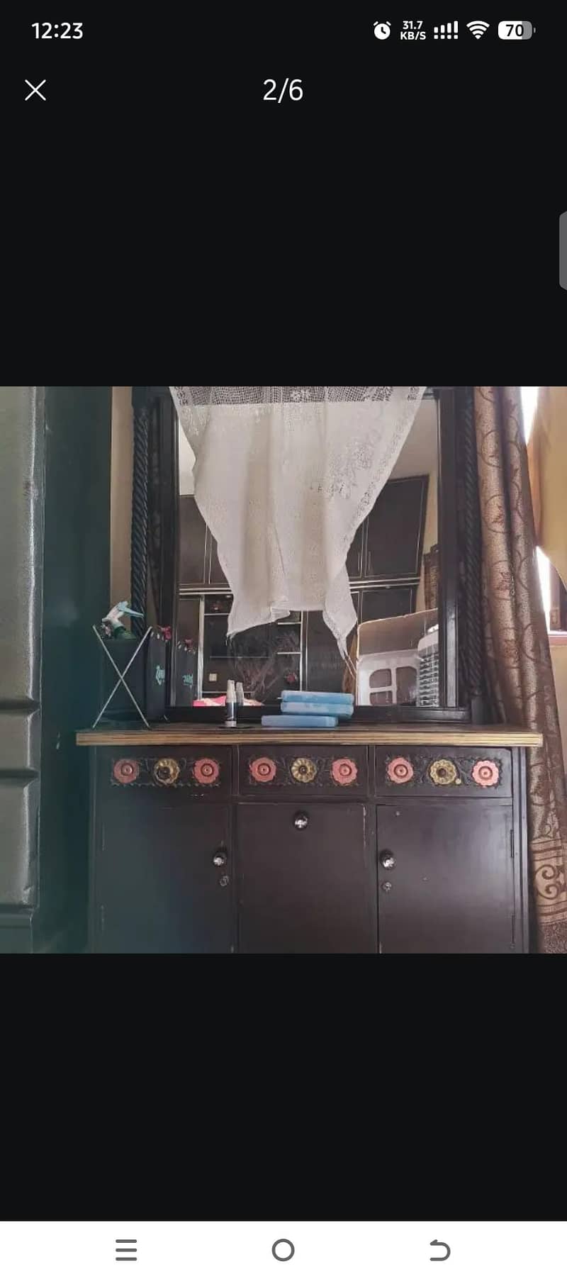 Dressing table 4