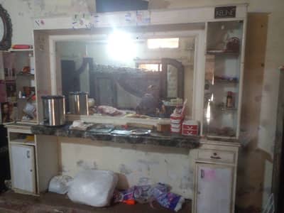 mirrors counter