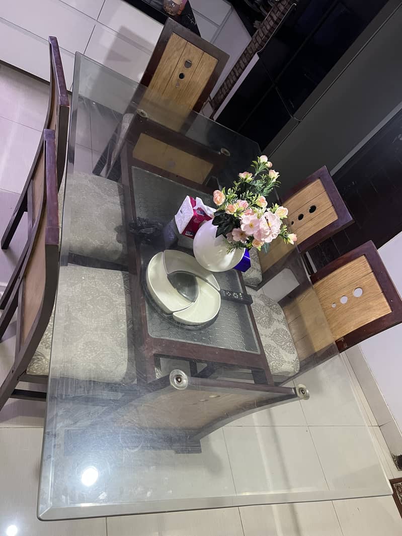 5 seater dining table 2