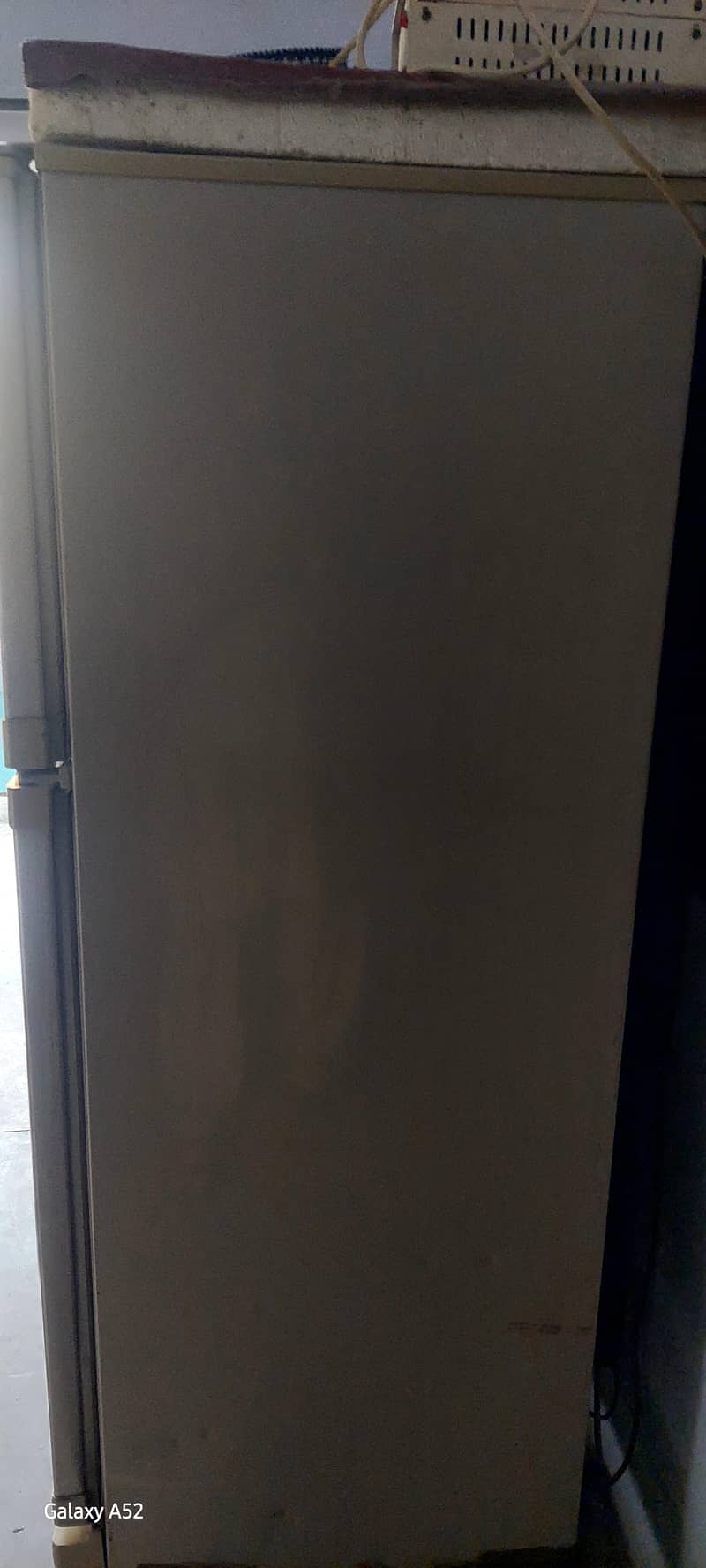 refrigerator 4