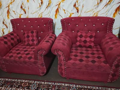 7 seater sofa set used only 3 years in good condition with sofa cover