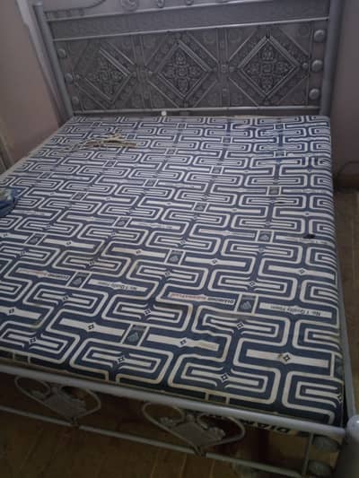 King Size Iron Bed