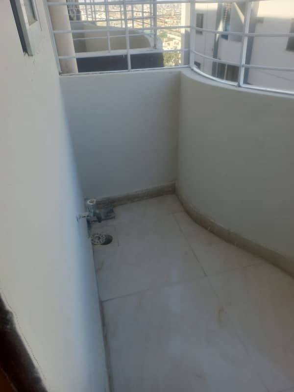 Lateef Duplex Luxuria 9