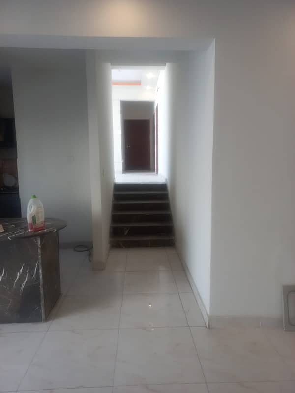 Lateef Duplex Luxuria 10