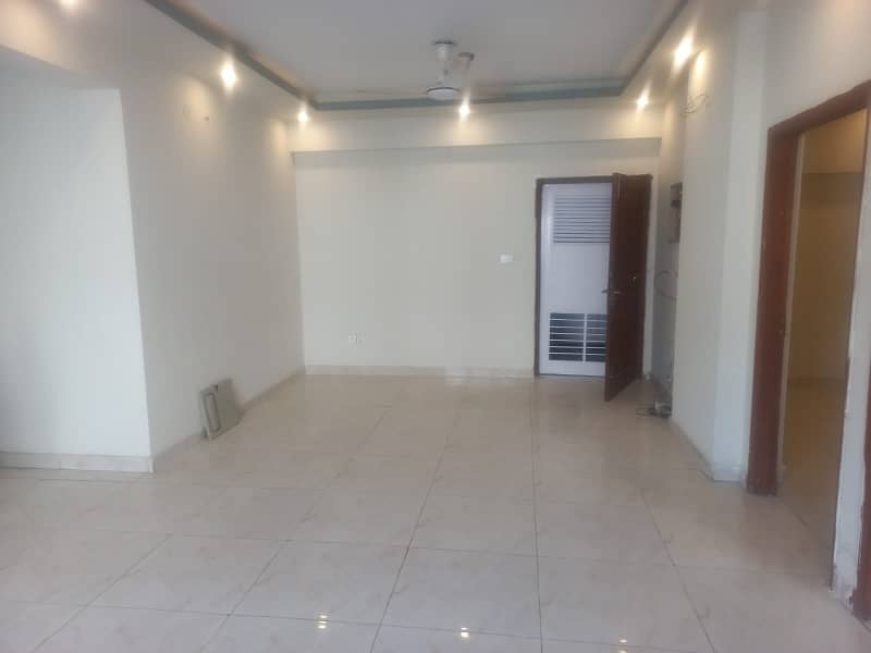 Lateef Duplex Luxuria 17