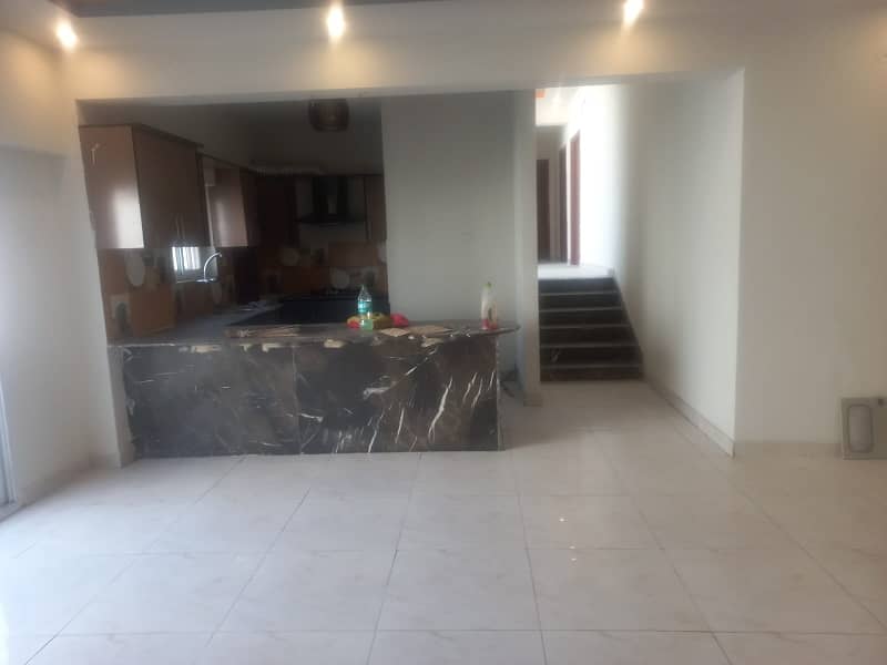 Lateef Duplex Luxuria 20