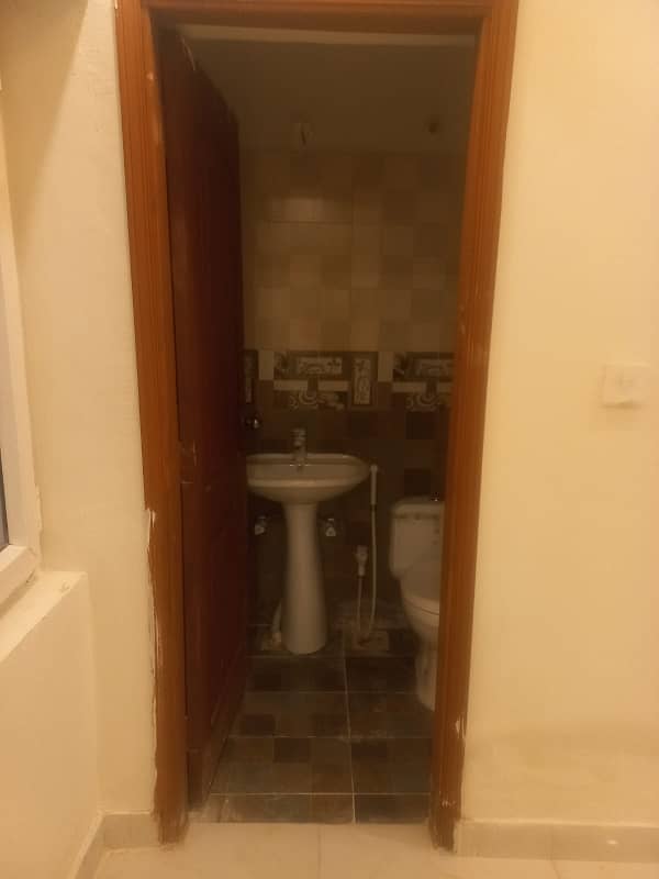 Lateef Duplex Luxuria 24